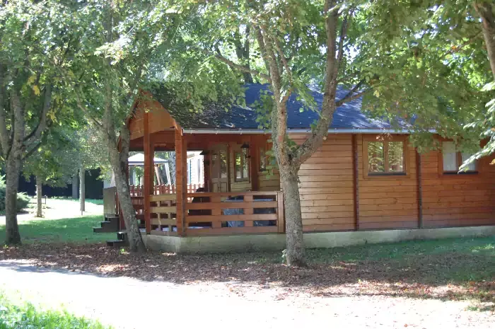 Chalet bois du camping le Pré Cathare