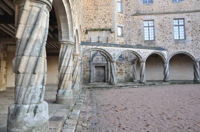 Le château de Rochechouart en Haute-Vienne