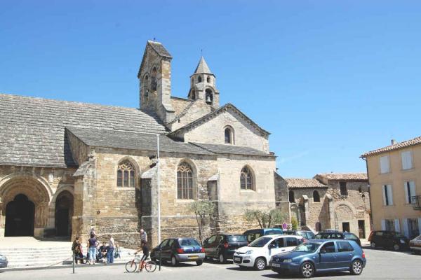 L'église Notre-Dame-de-Nazareth à Valréas