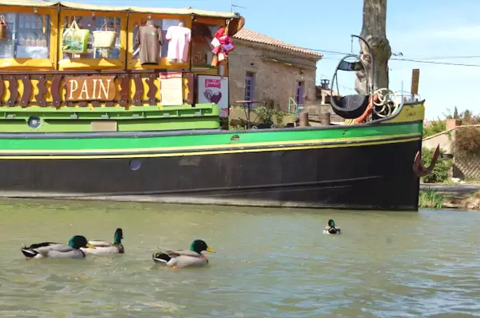 L'épicerie péniche du Somail