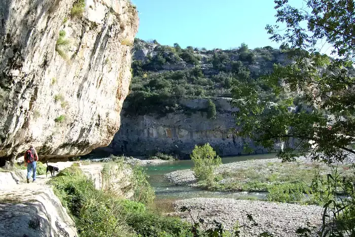 Les gorges de la Cesse sur la randonnée de la Malvoisine à Minerve