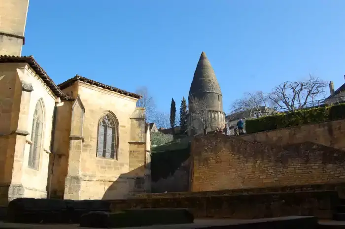 Lanterne des morts à Sarlat-la-Canéda