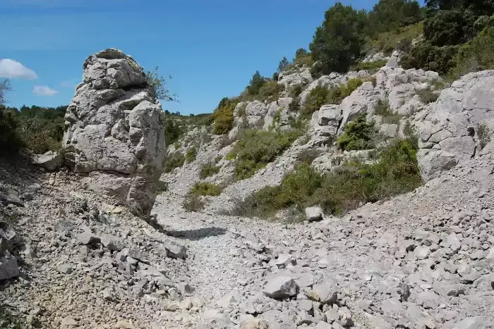 Rec ou ruisseau sec dans le massif de la Clape à Gruissan